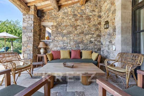 Saint-Tropez, Magnifique maison proche du centre-ville.