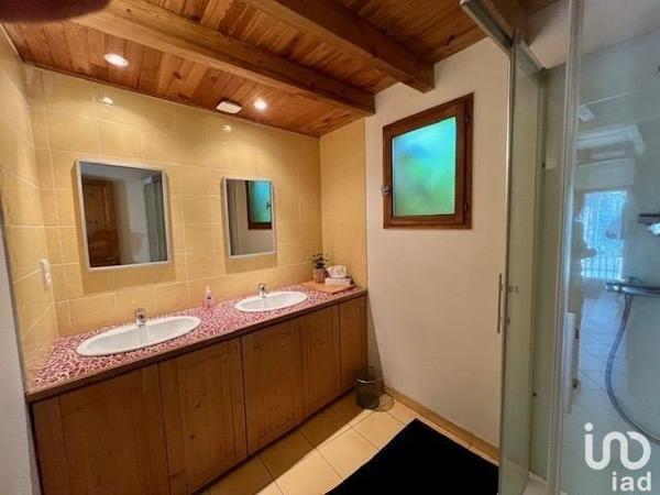 Maison 4 pièces de 85 m² à Allassac (19240)