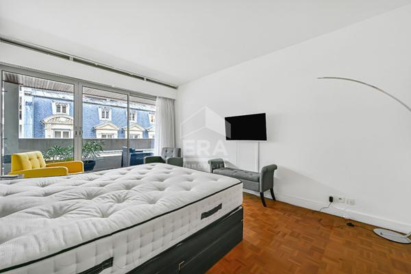 Appartement Familial Lumineux au Coeur du 16ème avec un balcon de 10m2