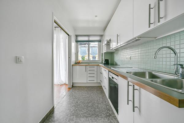 Appartement Familial Lumineux au Coeur du 16ème avec un balcon de 10m2