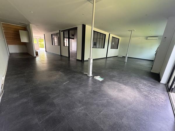 BÂTIMENT ARTISANAL AVEC FORTE RENTABILITÉ LOCATIVE , Venansault BÂTIMENT ARTISANAL AVEC FORTE RENTABILITÉ LOCATIVE , Venansault