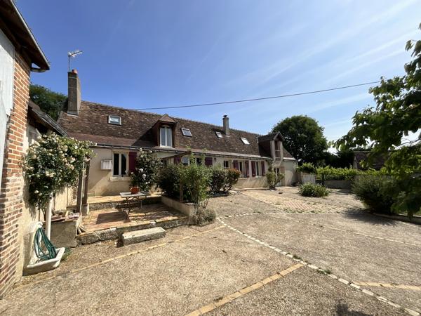 À vendre - Maison de campagne, 7 pièces situé à Villedômer (37110)