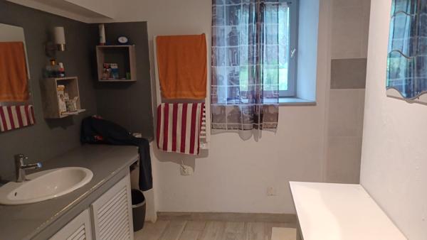 À vendre - Maison de campagne, 7 pièces situé à Villedômer (37110)