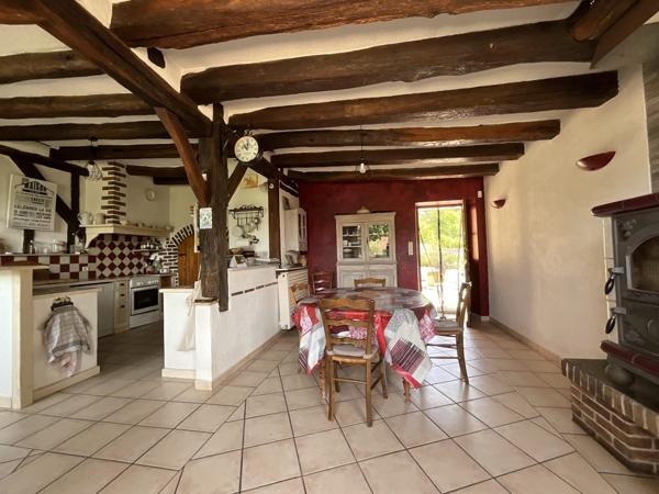 À vendre - Maison de campagne, 7 pièces situé à Villedômer (37110)