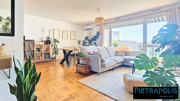 CLIMATISE - Appartement T4 rénové de 93 m² avec 2 exterieurs. Garage possible