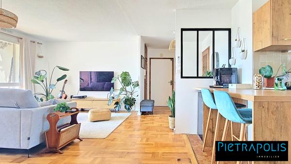 CLIMATISE - Appartement T4 rénové de 93 m² avec 2 exterieurs. Garage possible