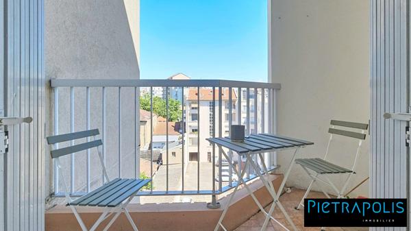 CLIMATISE - Appartement T4 rénové de 93 m² avec 2 exterieurs. Garage possible
