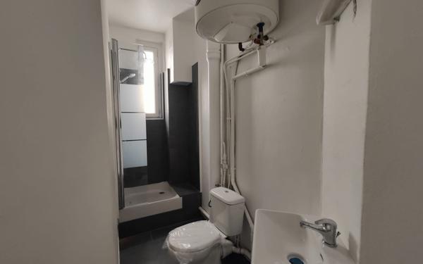 Appartement à vendre    2 pièces • 35,28 m2 Saint-Ouen