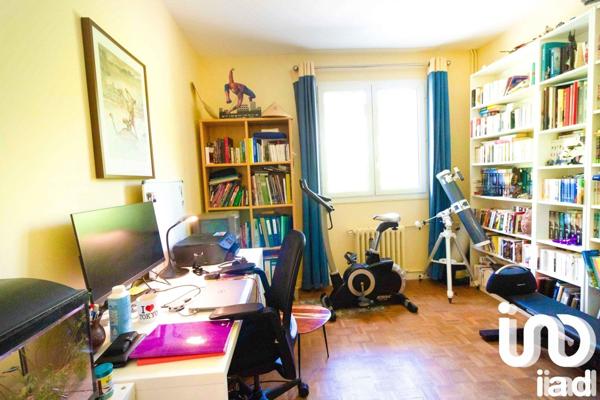 Appartement 4 pièces de 92 m² à Vaucresson (92420)