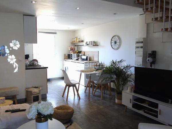 Exclusivité sur Salon de Provence Villa type 4 + appartement type 2.