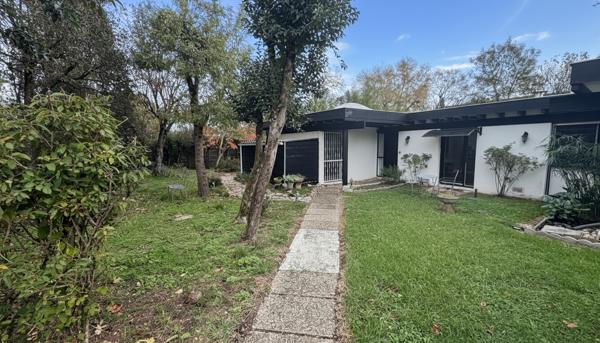 Maison à vendre à Talence - 5 pièces avec piscine et véranda