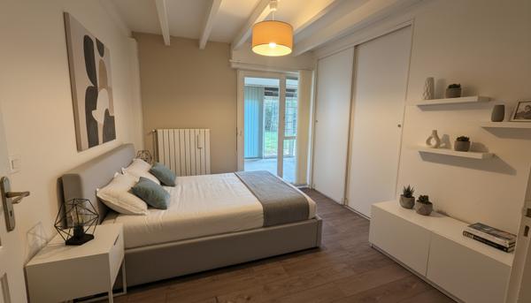 Maison à vendre à Talence - 5 pièces avec piscine et véranda