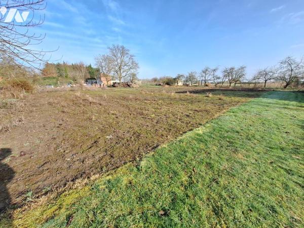 AVELIN - TERRAIN A BATIR EN LOTISSEMENT 872 M²
