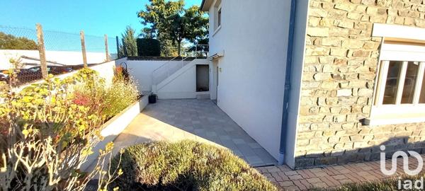 Maison 6 pièces de 130 m² à Saint-Yrieix-la-Perche (87500)