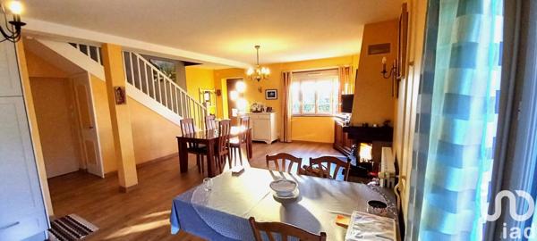 Maison 6 pièces de 130 m² à Saint-Yrieix-la-Perche (87500)