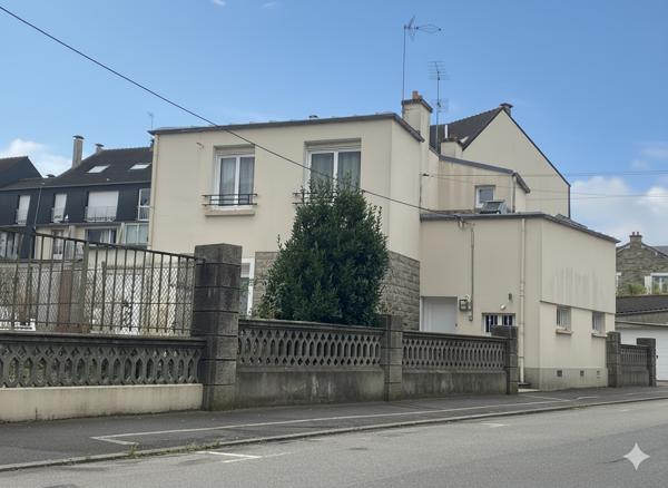 Landerneau (29800) Exclu-Centre-ville appartement 4 pièces avec garage