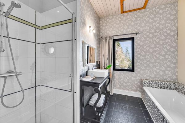 Vente Maison de luxe Divonne-les-Bains 8 Pièces 424 m²
