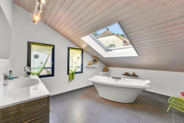 Vente Maison de luxe Divonne-les-Bains 8 Pièces 424 m²