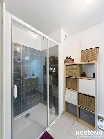 Appartement 2 chambres avec terrasse à 15 min à pied du centre-ville.