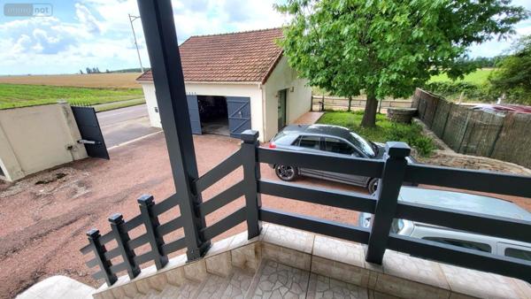 Maison de ville à vendre à Châtenoy-le-Royal en Saône-et-Loire (71880), ref : CHATENOY