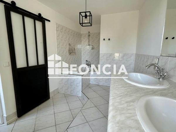 Location Maison 5 pièces 102.53 m² - 11 RUE D'AUMONT Juziers 78820