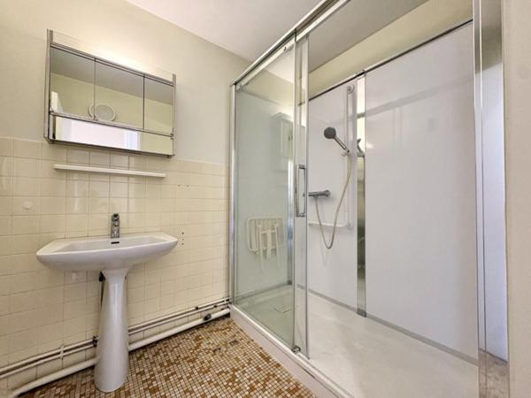 APPARTEMENT T3 A LOUER A ROANNE - CENTRE VILLE
