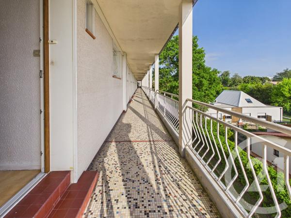 Appartement T2 à vendre  2 pièces - 52,23 m 2   GRADIGNAN  - 33