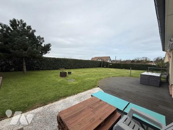 PROCH BERNAY MAISON CONTEMPORAINE BEAUX VOLUMES BELLES PRESTATIONS DANS QUARTIER CALME