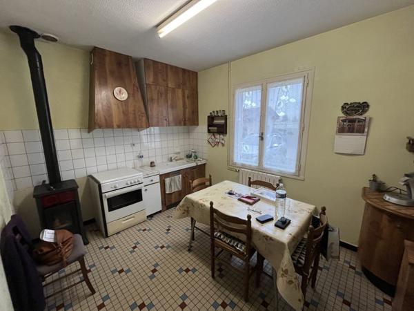 Maison à vendre 145 000 € Sainte-Bazeille 4 p 84 m² DPE E