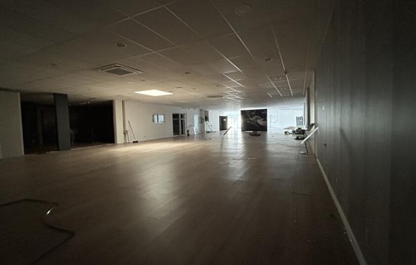 Local D'activité de 934 m²