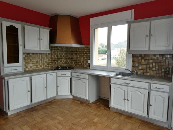 Maison hors lotissement avec vue imprenable sur la campagne . Oisseau