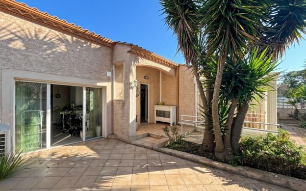 Maison à vendre    5 pièces •  Agde