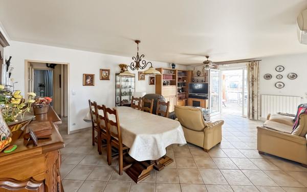 Maison à vendre    5 pièces •  Agde