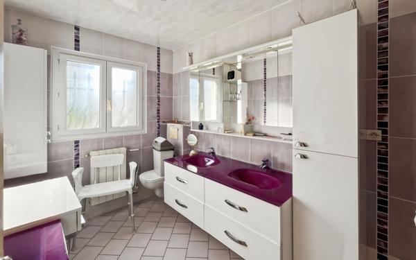 Maison à vendre    5 pièces •  Agde