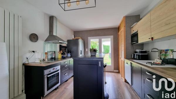 Maison à vendre 6 pièces 133 m² Saint-Yrieix-sur-Charente