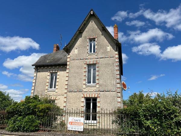 Grande Maison dans le centre de INGRANDES