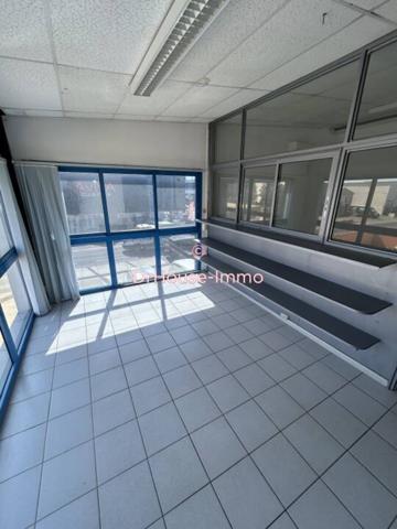 Bureau à vendre 3 pièces de 49 m²