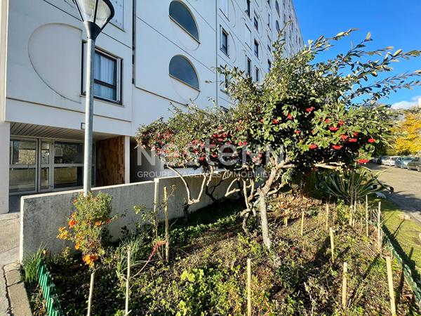 Appartement T4 80m2 2 chambres cellier Talence proche domaine universitaire.