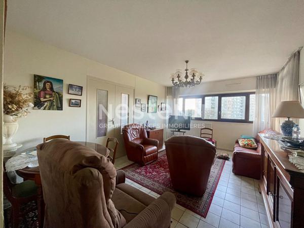 Appartement T4 80m2 2 chambres cellier Talence proche domaine universitaire.