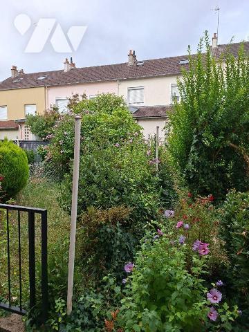 QUARTIER GALLIERE BEAUREGARD MADELEINE
Maison comprenant entrée, salon-séjour, cuisine accès j...