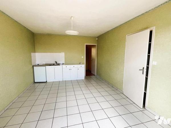 Les Herbiers Maison  3 chambres + studio