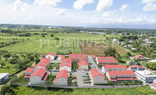 Maison neuve mitoyenne T4 avec jardin
