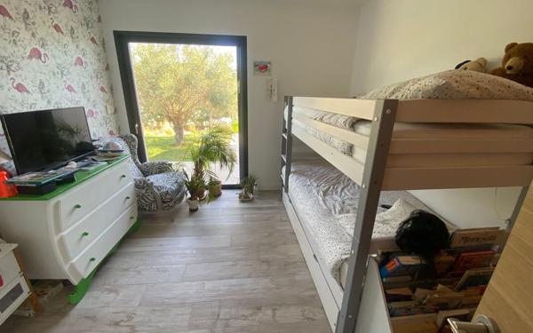 Maison à vendre    4 pièces • 218 m2 Saint-Aunès