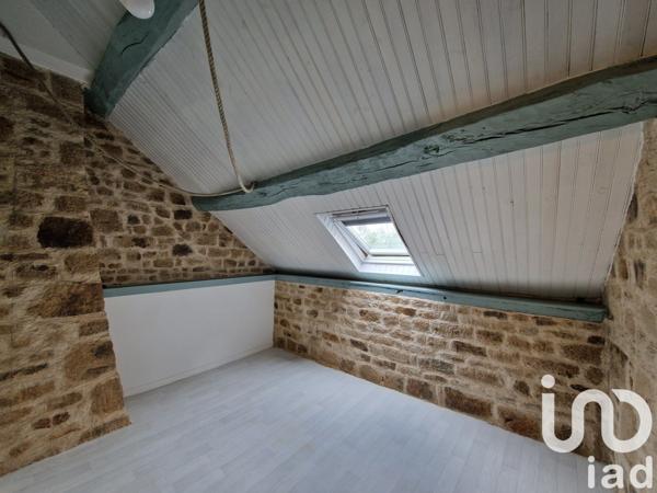 Maison 7 pièces de 228 m² à Carrouges (61320)