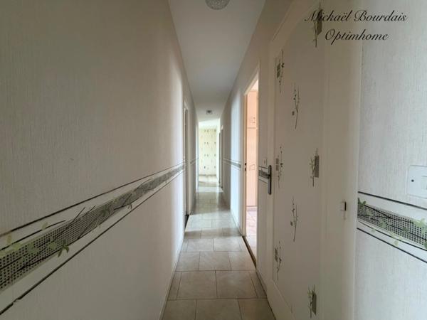 Maison familiale + dépendances – 230 m² – piscine – fort potentiel