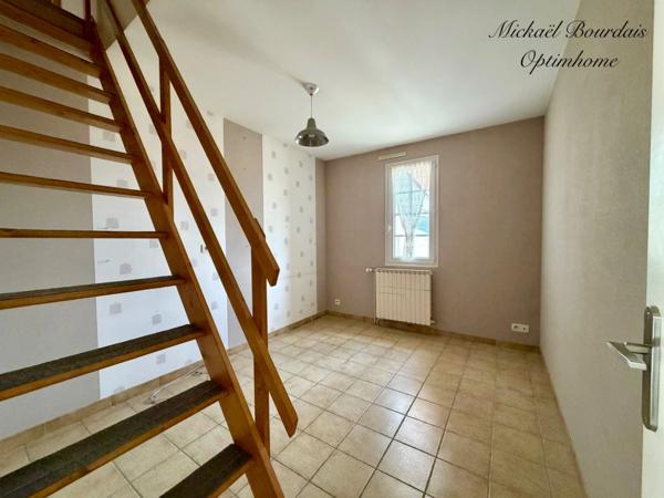 Maison familiale + dépendances – 230 m² – piscine – fort potentiel