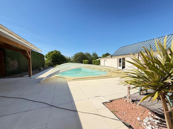 Maison familiale + dépendances – 230 m² – piscine – fort potentiel