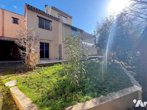 ANTIBES Quartier PEYREGOUE - Parc des Oliviers. Villa 6 pièces avec piscine, T2 indépendant, pkings.