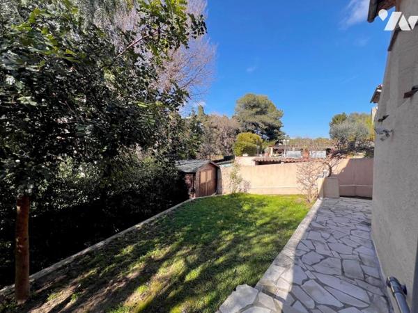 ANTIBES Quartier PEYREGOUE - Parc des Oliviers. Villa 6 pièces avec piscine, T2 indépendant, pkings.