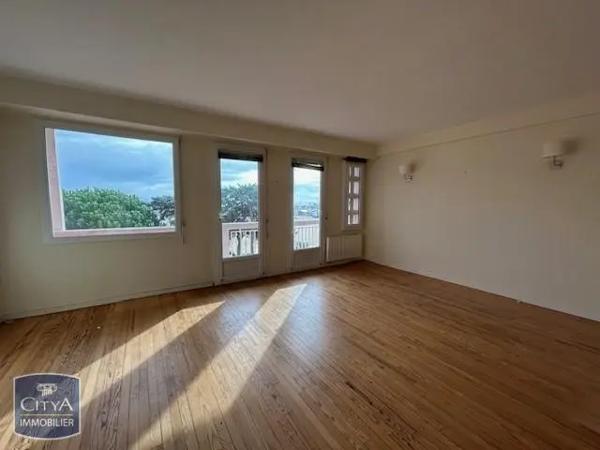Appartement à louer 3 pièces 71m²